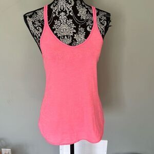 Lululemon size 6 top